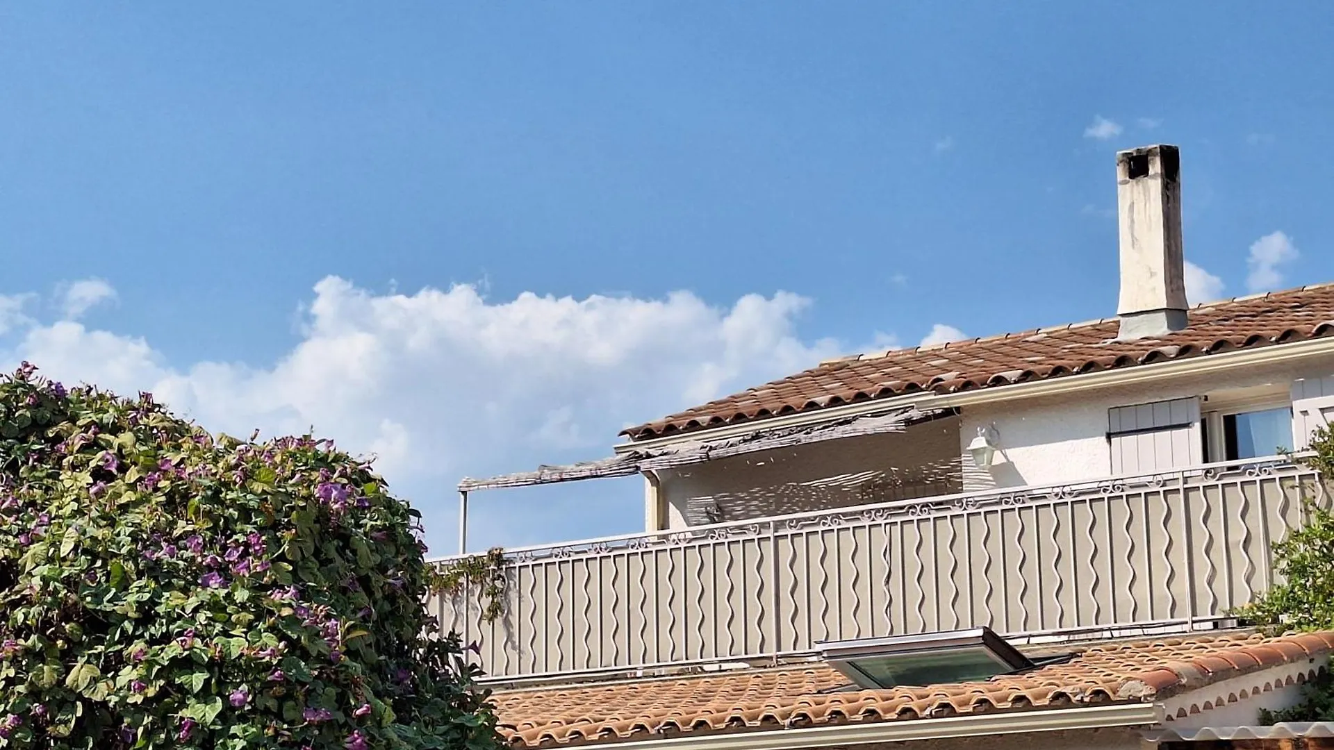 Bel Appartement En Haut De Villa Sanary-sur-Mer 0*,  France