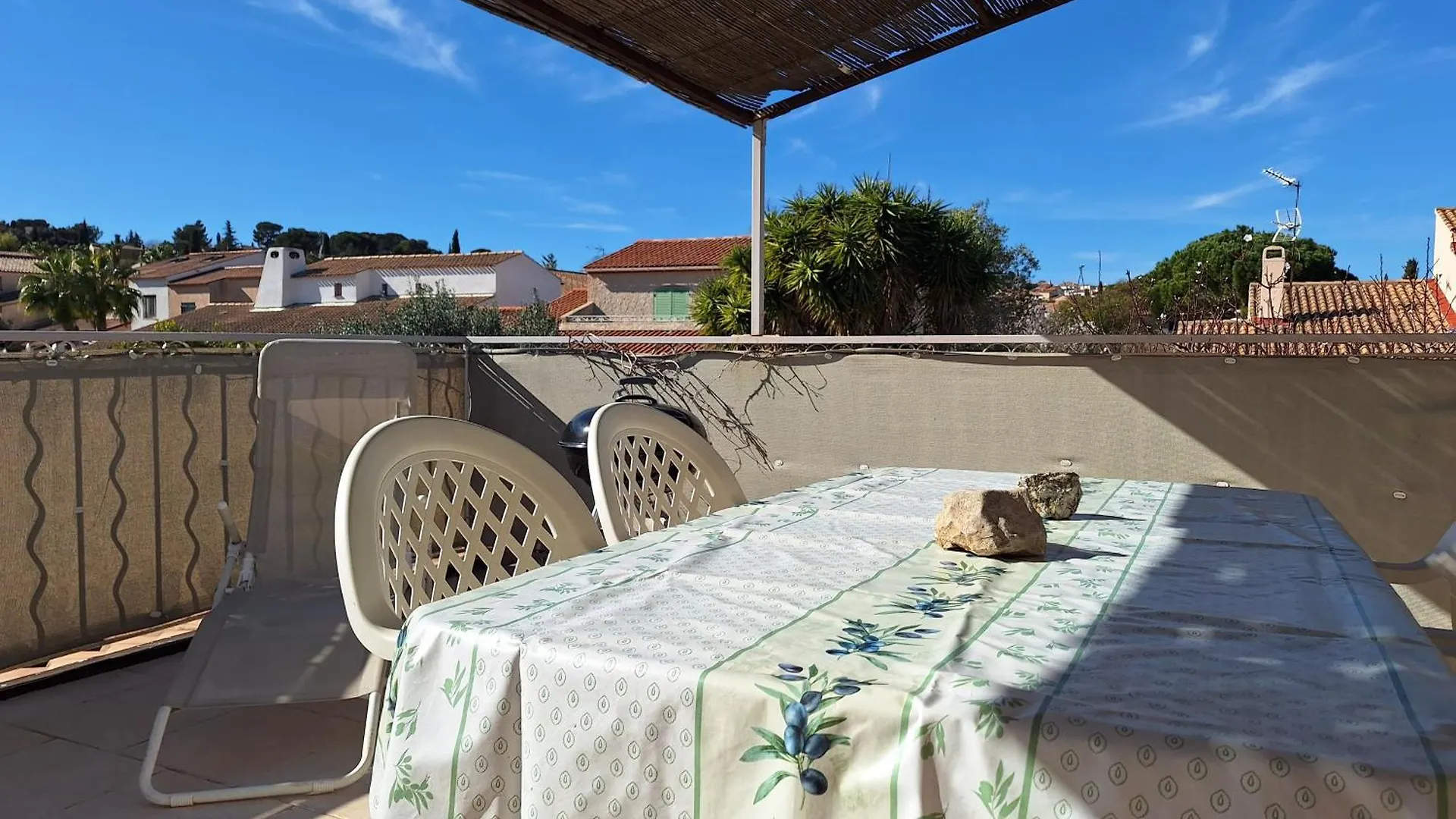 Bel Appartement En Haut De Villa Sanary-sur-Mer France