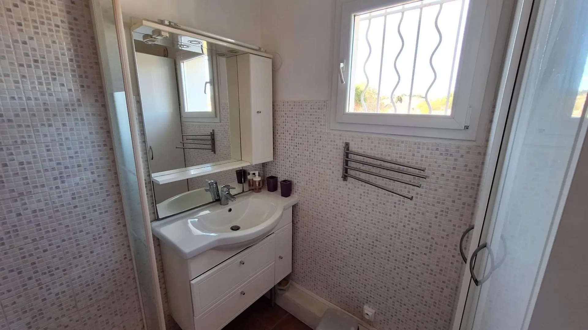 Bel Appartement En Haut De Villa Sanary-sur-Mer