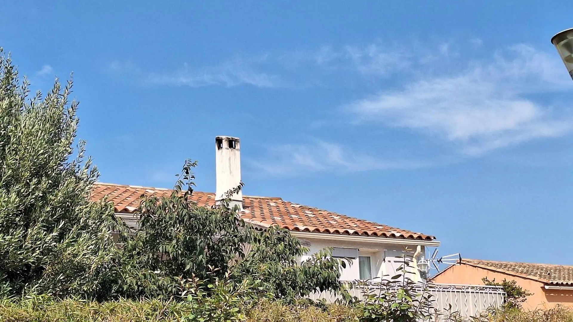 Bel Appartement En Haut De Villa Sanary-sur-Mer